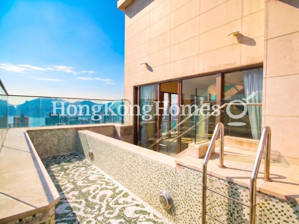 Private Swimming Pool on Roof Terrace — 半山壹號-半山徑 26 號，何文田窩打老道
