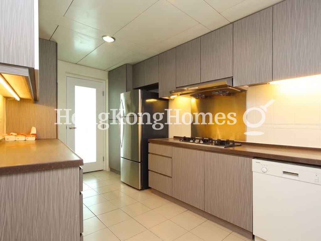 Kitchen — Dynasty Court - Block 04, Mid-levels Central
