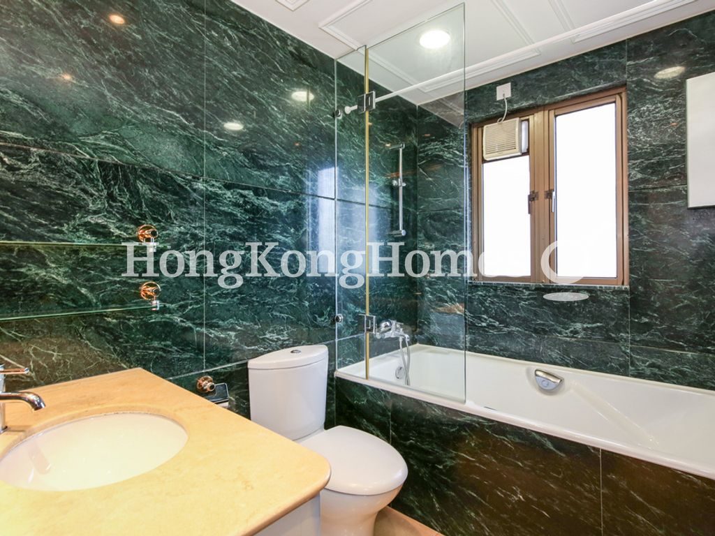 Master Bathroom — 陽明山莊 13座 摘星樓，淺水灣