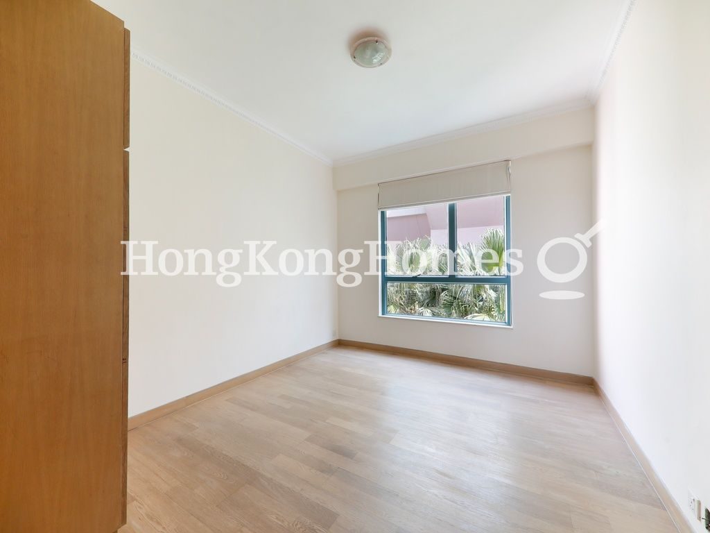 Third Ensuite Bedroom — 富豪海灣，赤柱