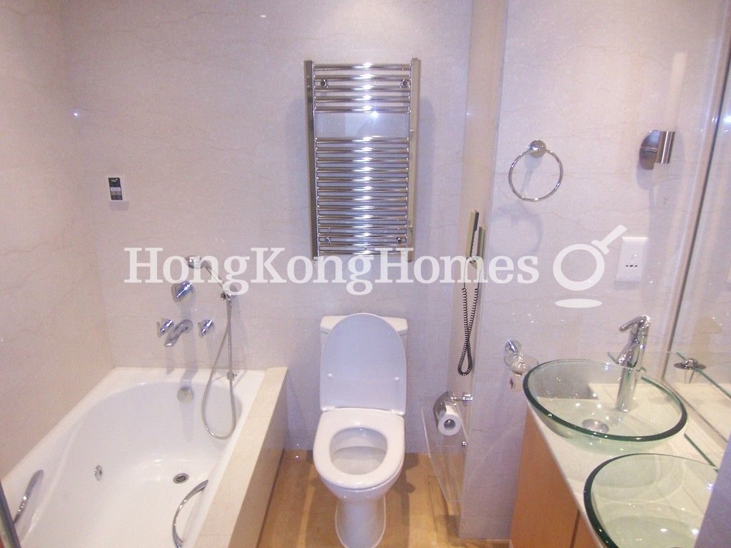 Master Bathroom — 貝沙灣 04期, 南灣，薄扶林