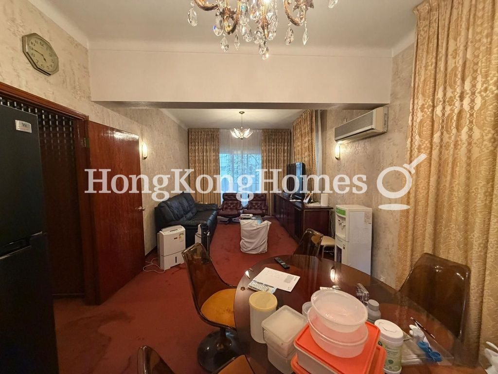 Fifth Bedroom — 寶雲大廈，中半山