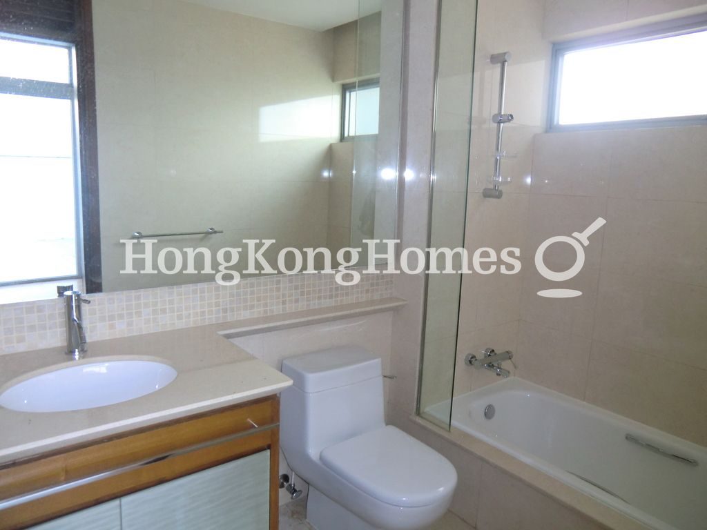 Third Ensuite Bathroom — The Giverny, Sai Kung