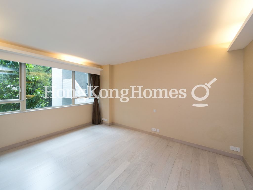 Second Ensuite Bedroom — May Tower 1, Mid-levels Central