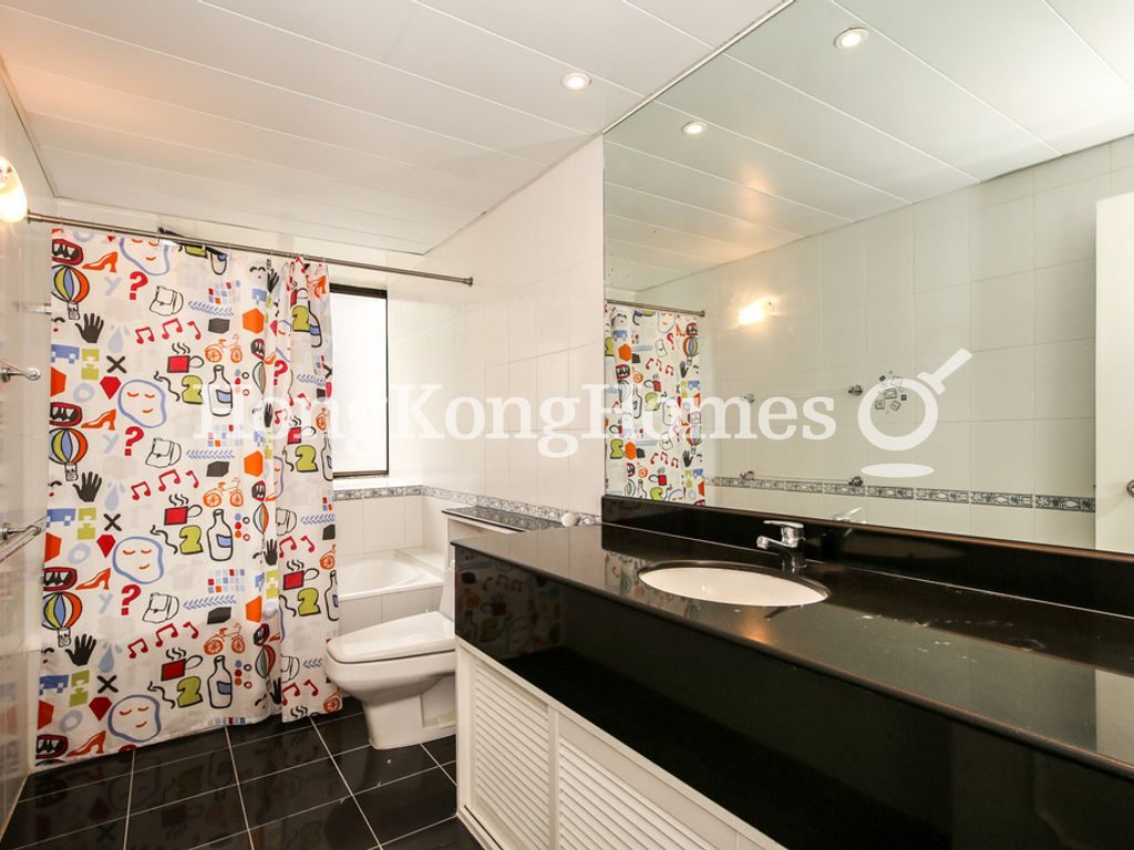 Guest Bathroom — 南灣大廈，淺水灣