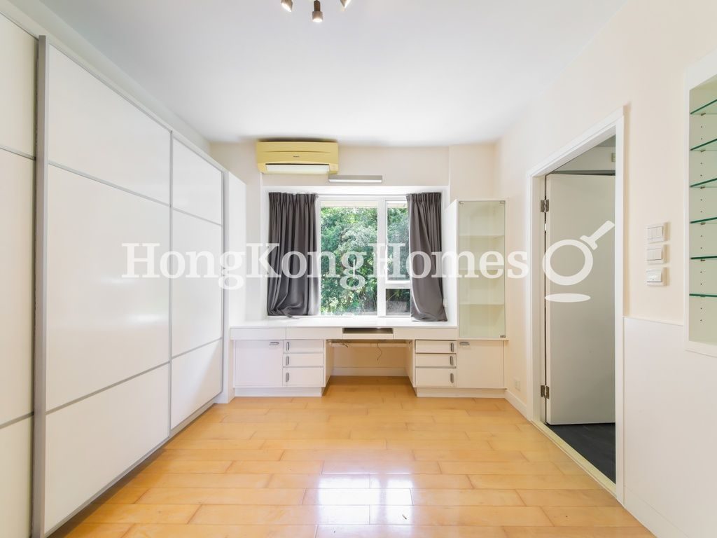 Fourth Ensuite Bedroom — 雙溪，淺水灣