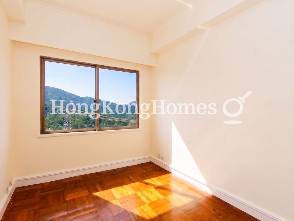 Fifth Bedroom — 陽明山莊 17座 眺景台，淺水灣