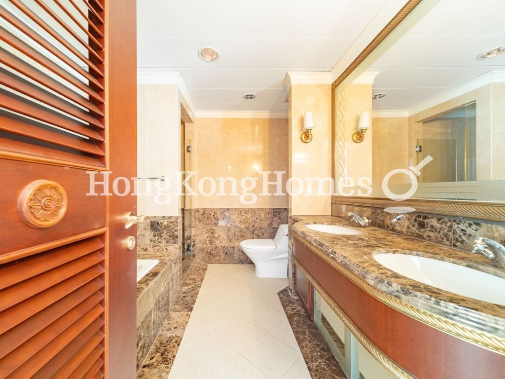 Master Bathroom — 富豪海灣，赤柱