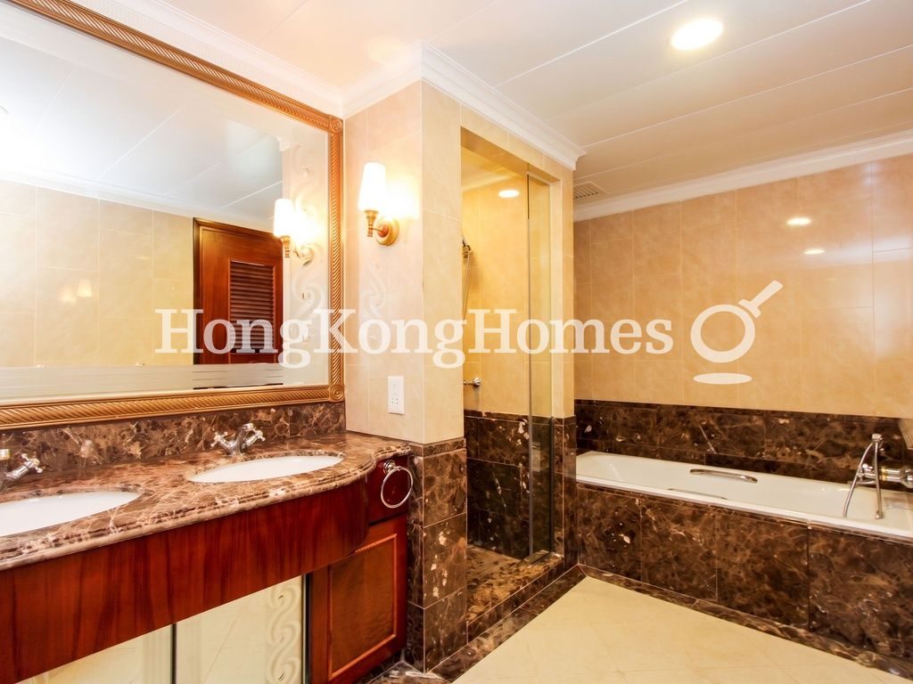 Master Bathroom — 富豪海灣，赤柱