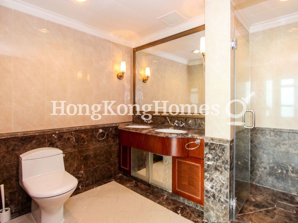Second Ensuite Bathroom — 富豪海灣，赤柱