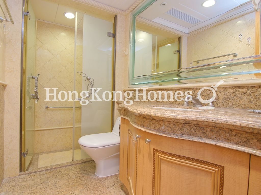 Guest Bathroom — 禮頓山 - 第03座，跑馬地