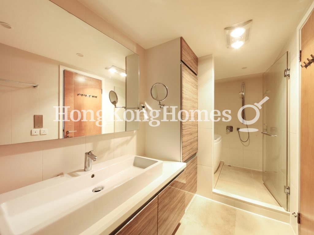 Master Bathroom — 雙溪，淺水灣