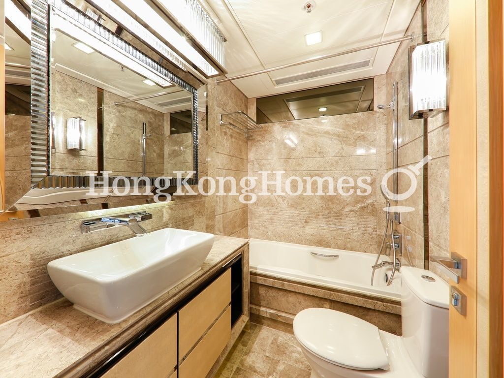Guest Bathroom — Kennedy Park at Central, Mid-levels Central