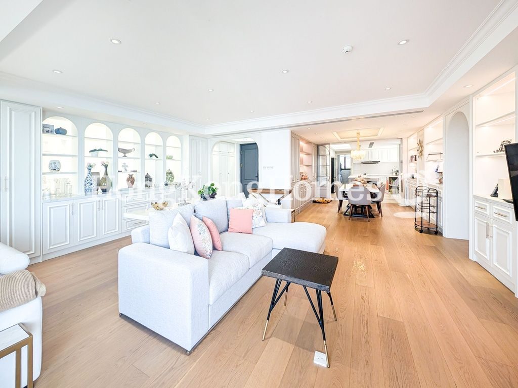 Living and Dining Room — South Bay Towers, Repulse Bay
