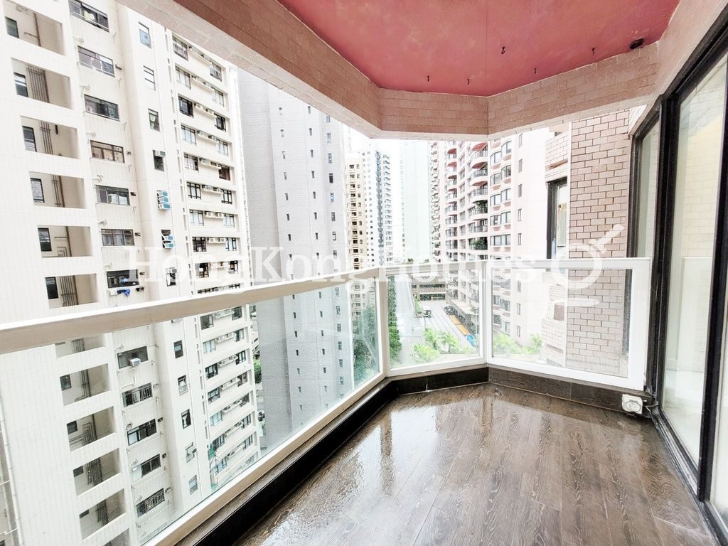 Balcony off Living and Dining Room — 愛都大廈 - 第01座，中半山