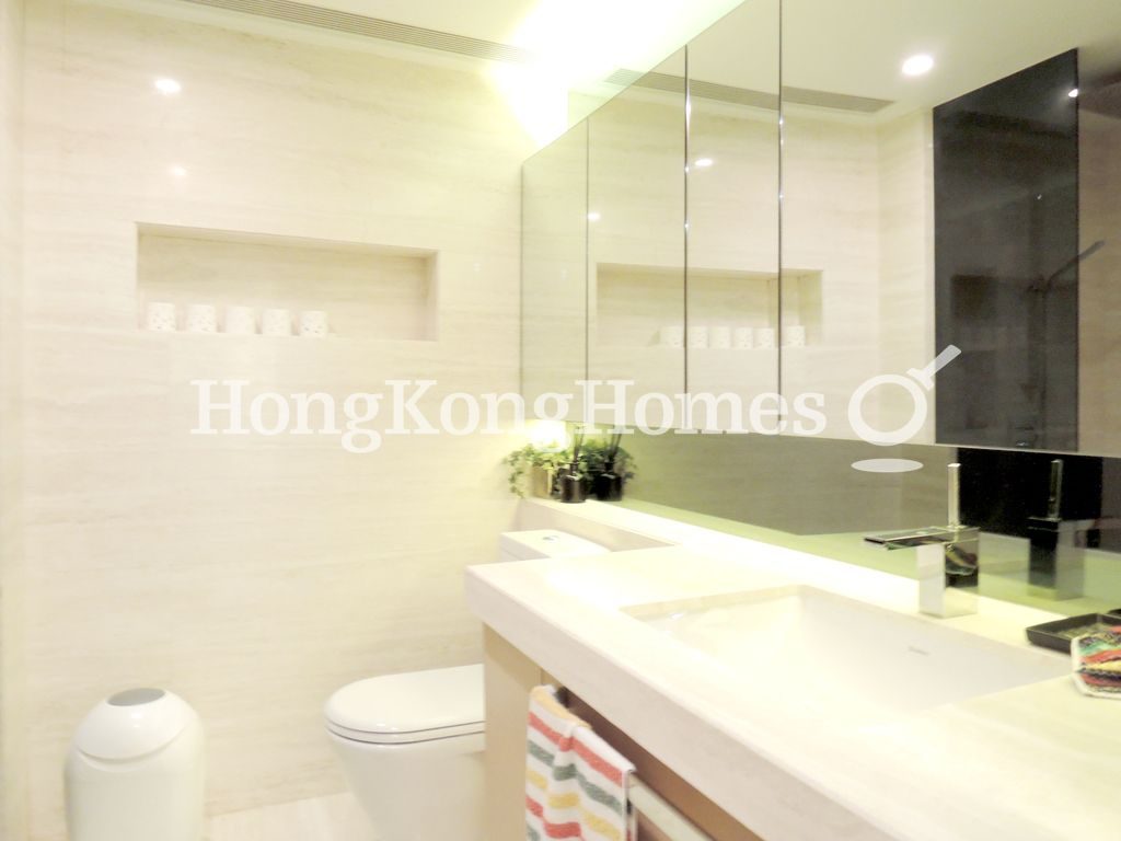 Guest Bathroom — Hampton，跑馬地
