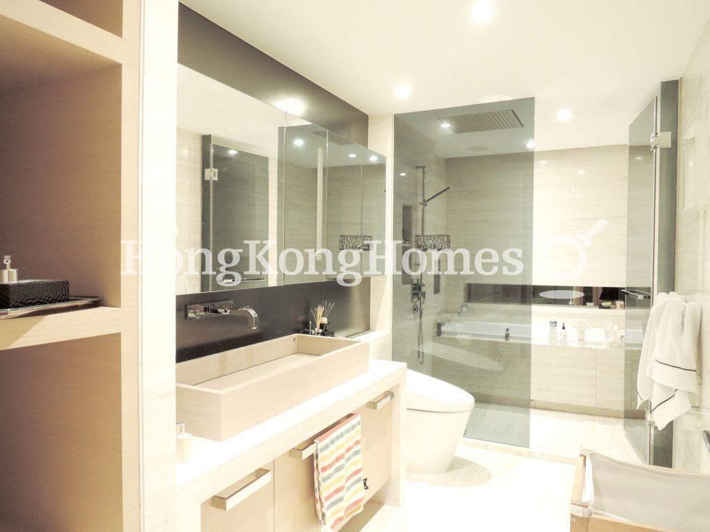 Master Bathroom — Hampton，跑馬地