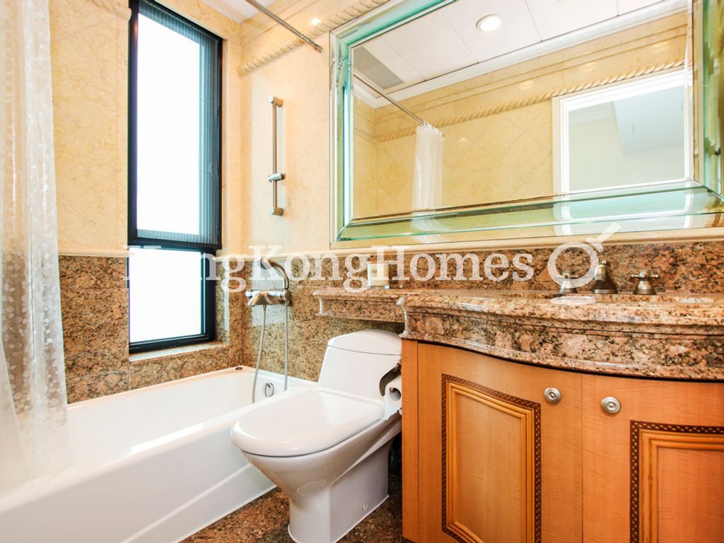 Second Ensuite Bathroom — 禮頓山 - 第05座，跑馬地