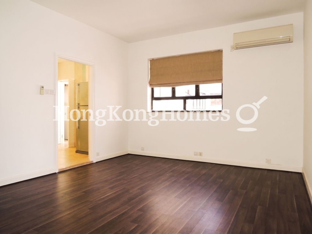 Family Room — 利安閣，東半山