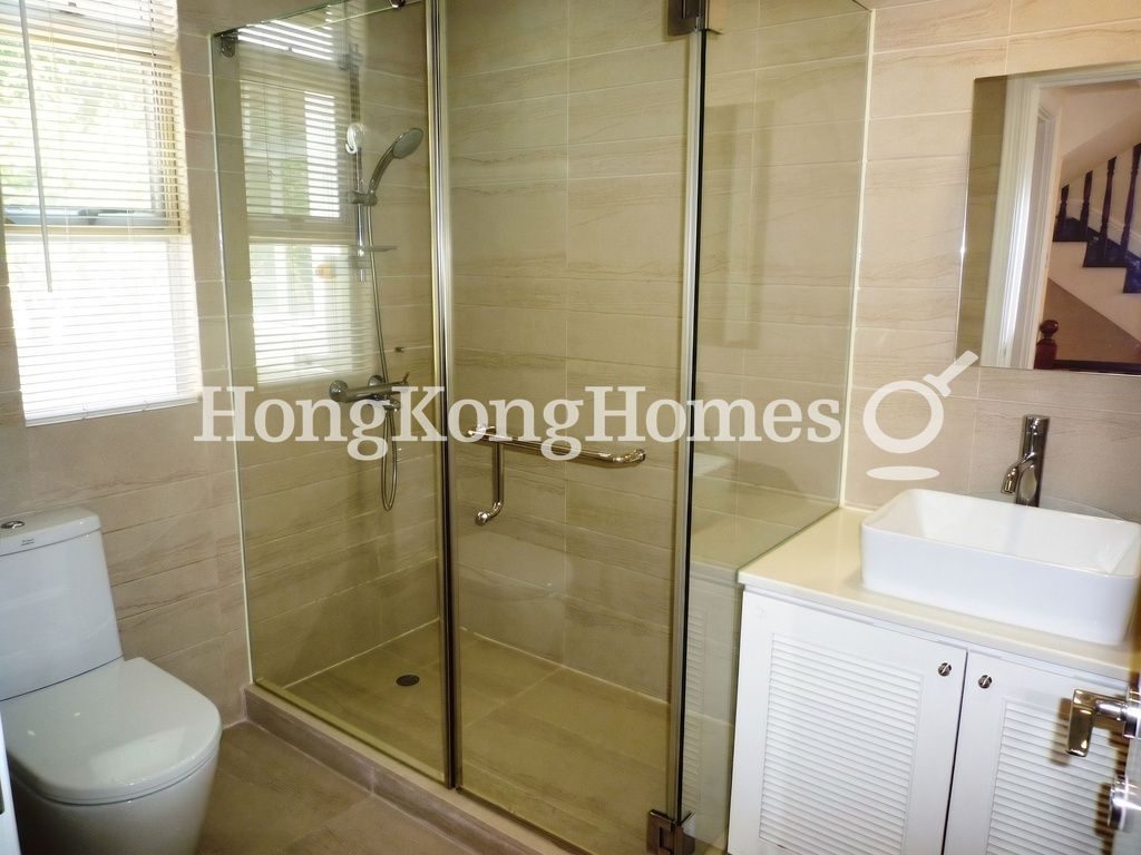 Guest Bathroom — 紅山半島 棕櫚徑，大潭