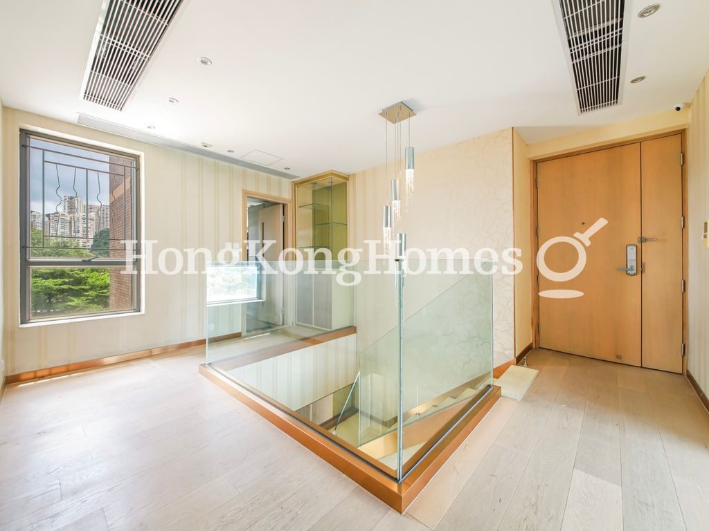 Family Room — Broadwood Twelve, Happy Valley