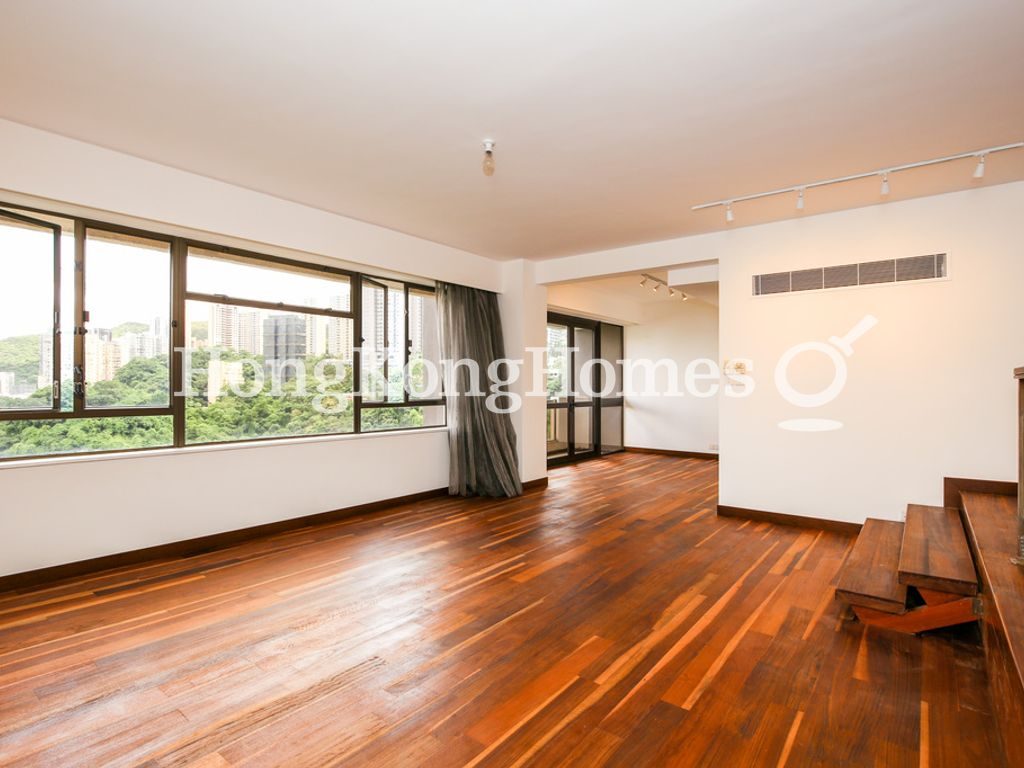 Living and Dining Room — Broadwood Park, Happy Valley
