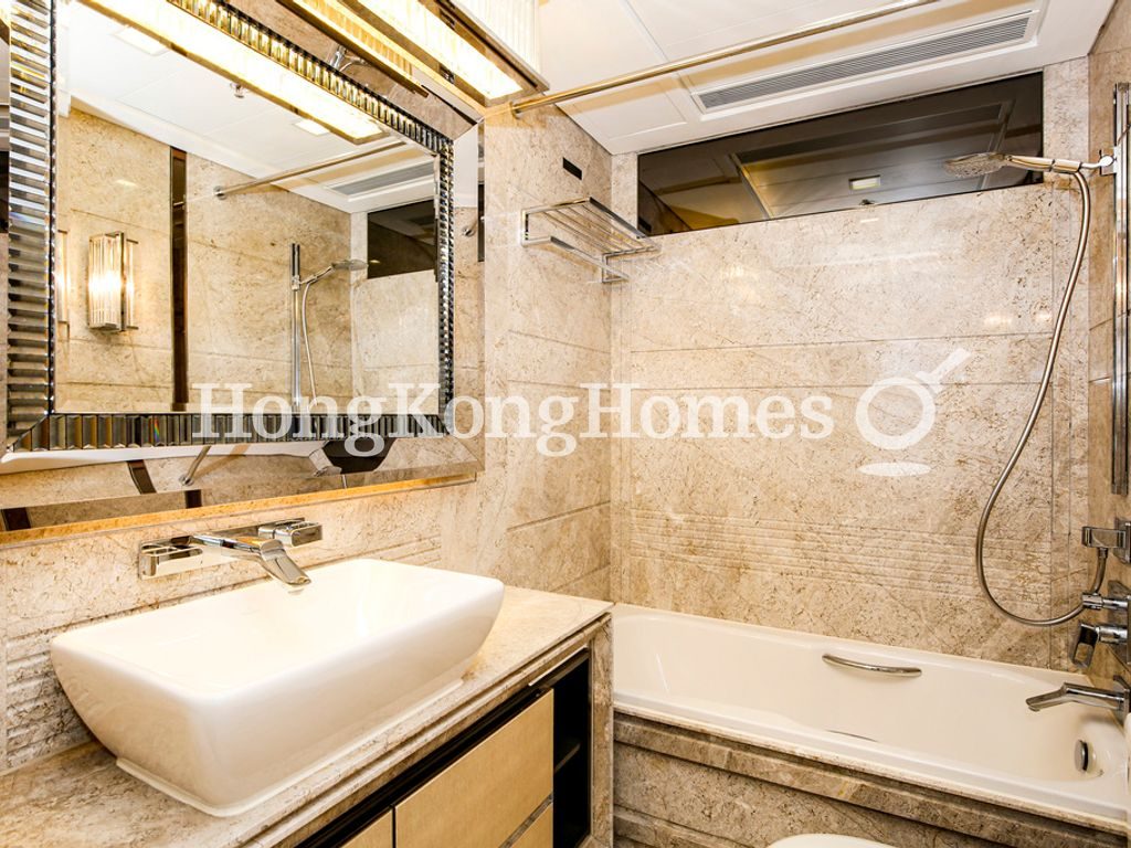 Guest Bathroom — 君珀，中半山