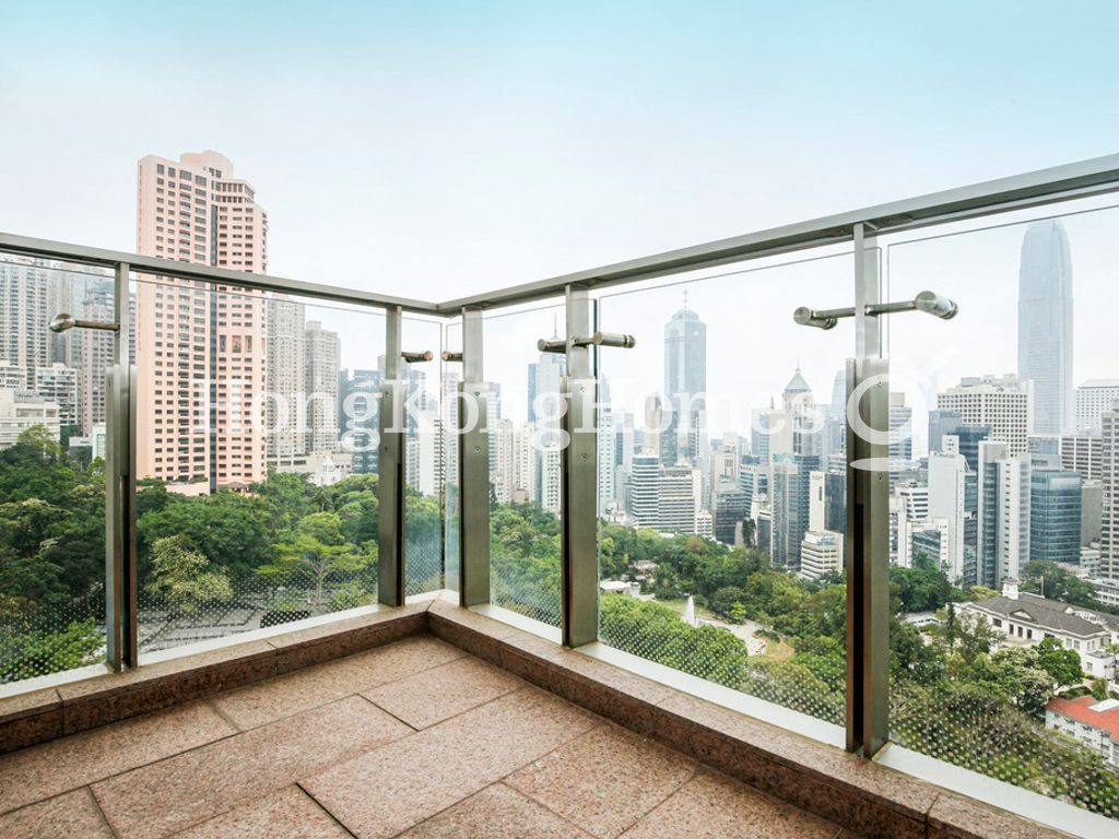 Balcony off Second Ensuite Bedroom — 君珀，中半山