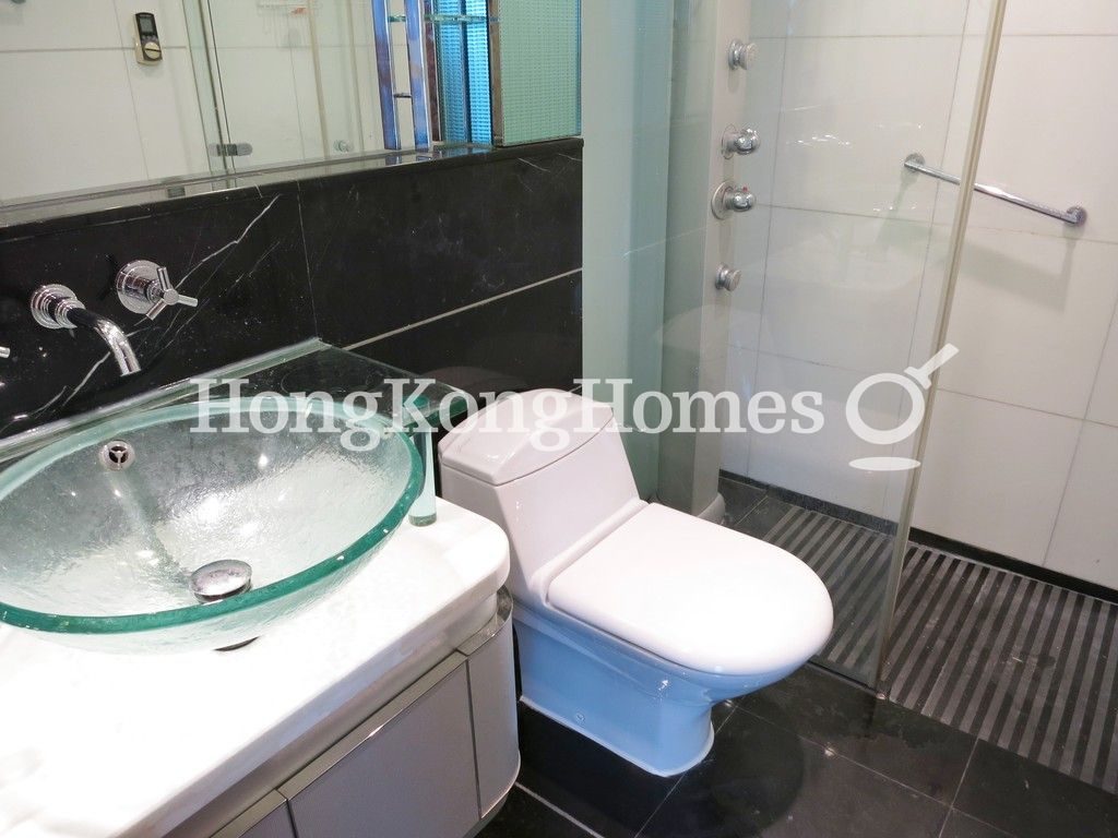 Guest Bathroom — The Harbourside - Tower 1, Tsim Sha Tsui