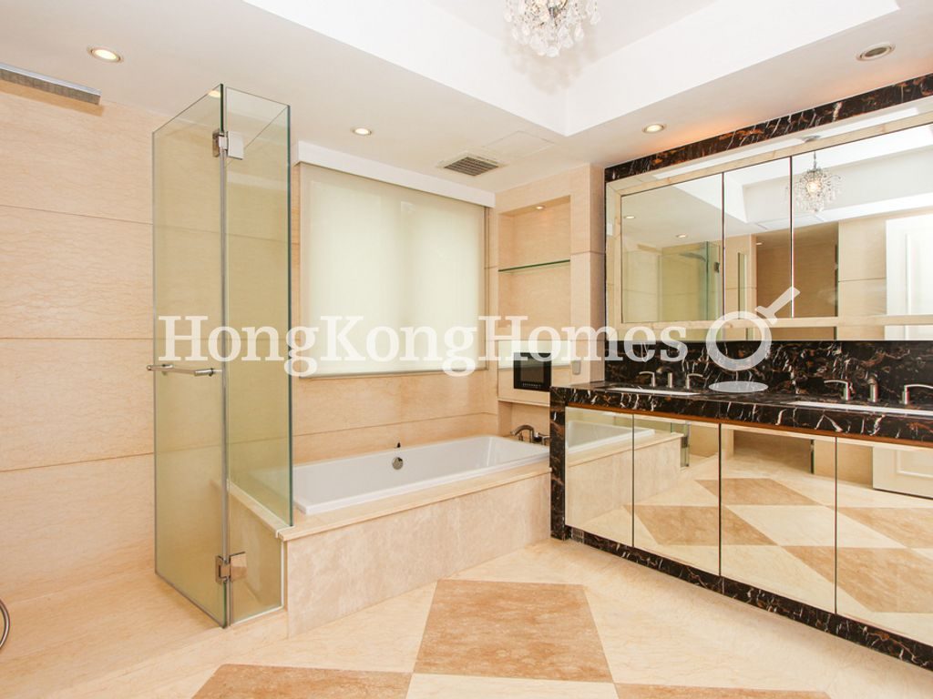 Master Bathroom — 葆琳居，赤柱