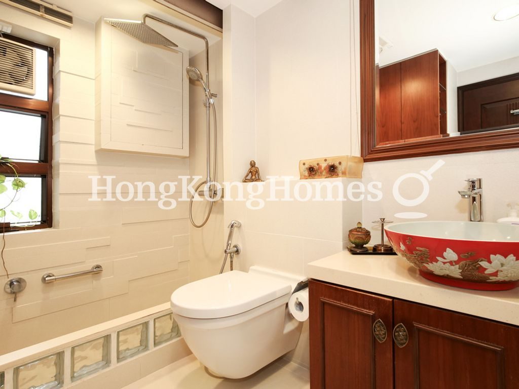 Second Ensuite Bedroom — Garden Terrace 2, Mid-levels Central