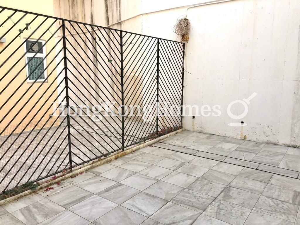 Private Terrace off Family Area — 紅山半島 棕櫚徑，大潭
