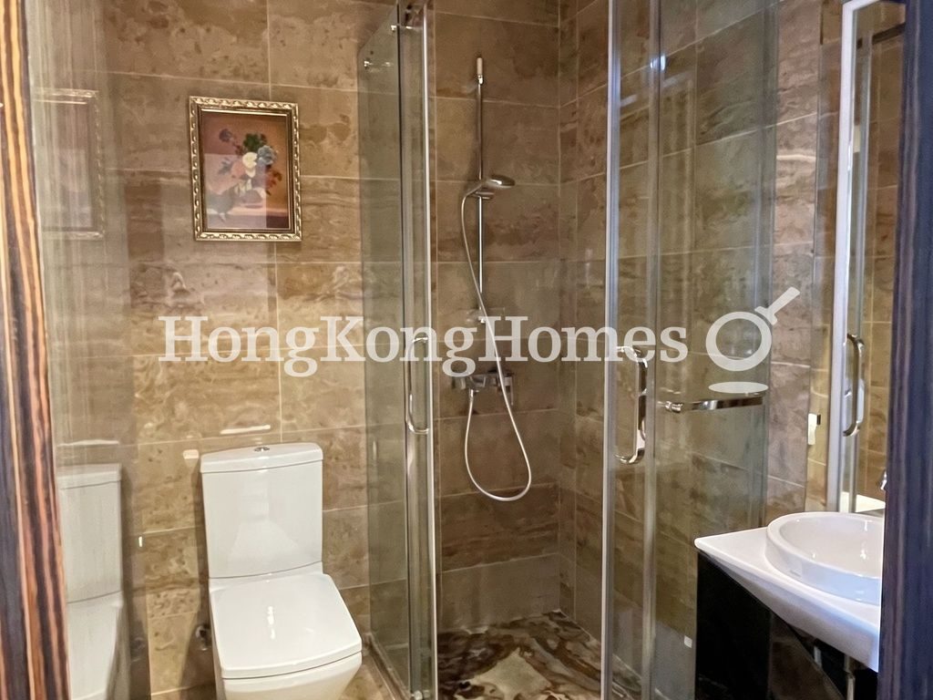 Guest Bathroom — 紅山半島 松柏徑，大潭