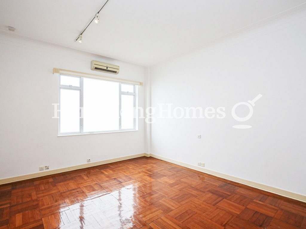 Third Ensuite Bedroom — La Hacienda - A座，山頂