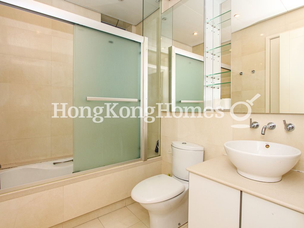 Guest Bathroom — 貝沙灣 01期，薄扶林