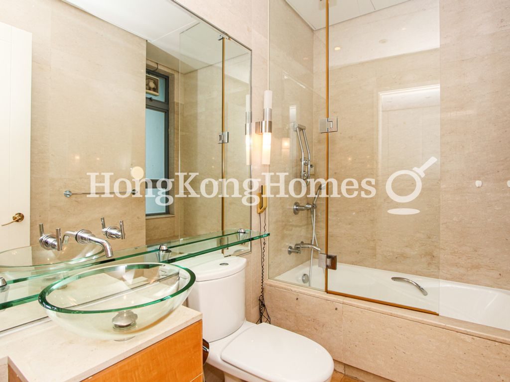 Second Ensuite Bathroom — 貝沙灣 01期，薄扶林