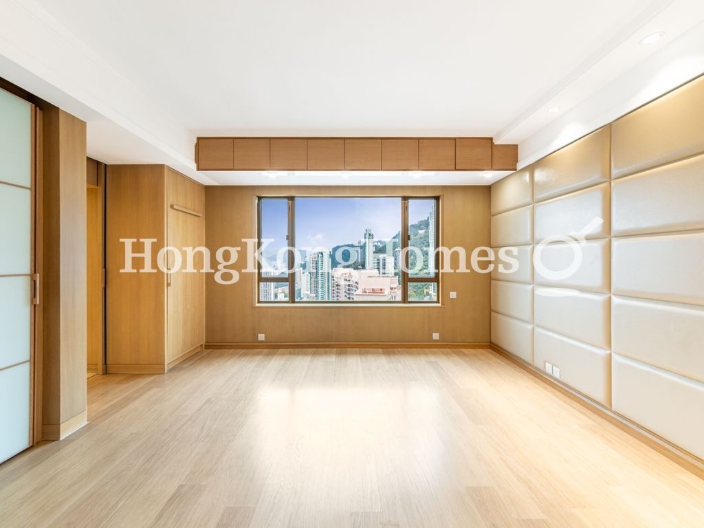 Master Bedroom — Garden Terrace 2, Mid-levels Central