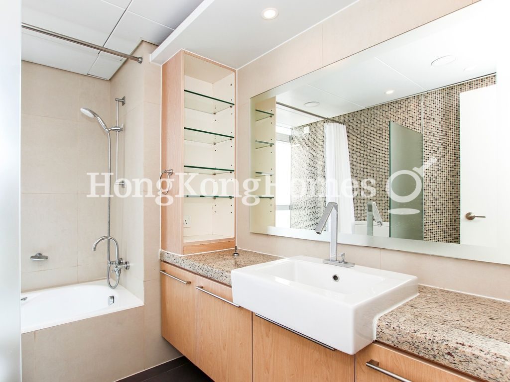 Guest Bathroom — 紅山半島 - 第04座，大潭