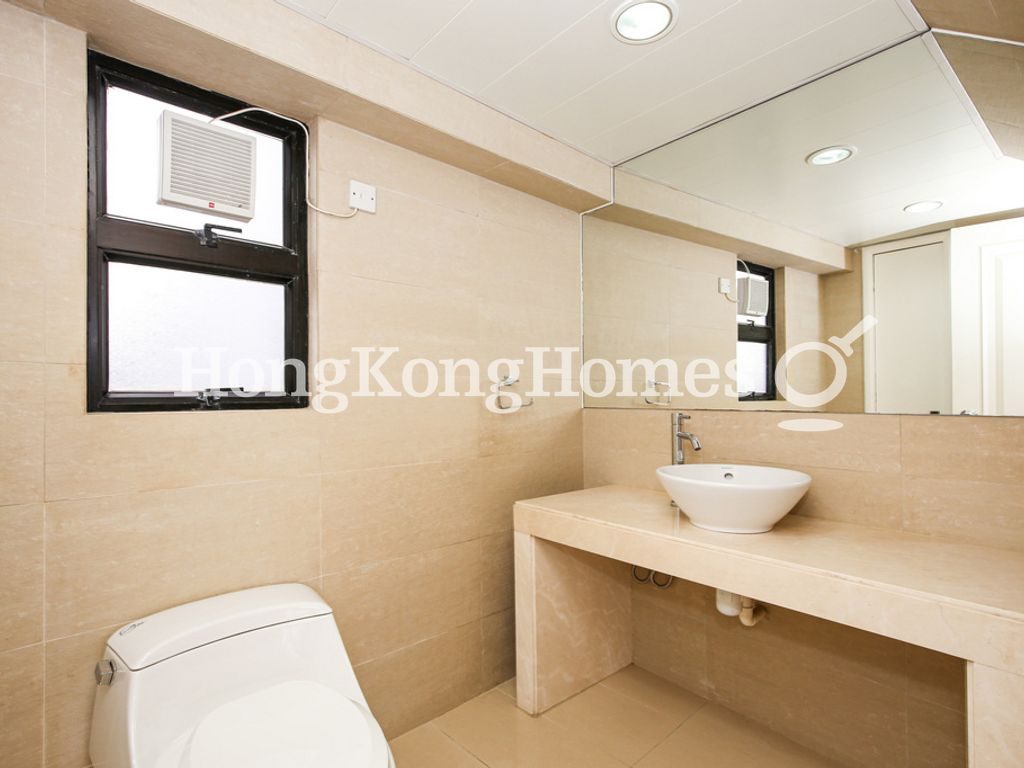 Guest Powder Room — 帝景閣，中半山