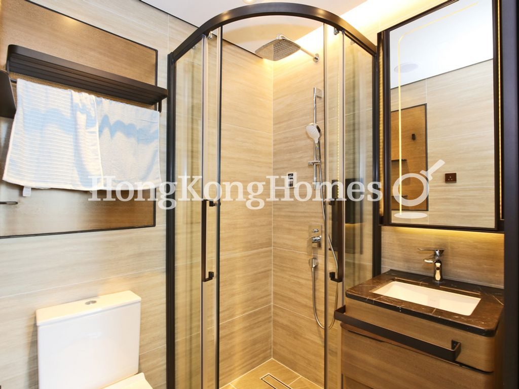Ensuite Bathroom — 藝里坊1號，西營盤