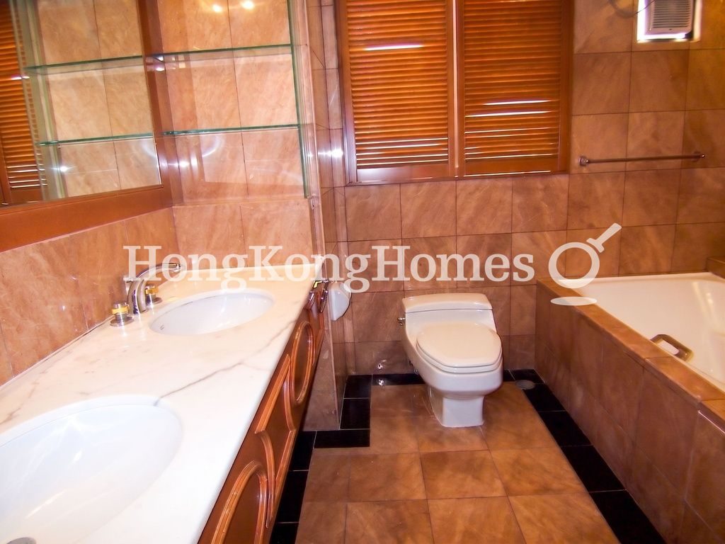 Master Bathroom — May Tower 2, Mid-levels Central