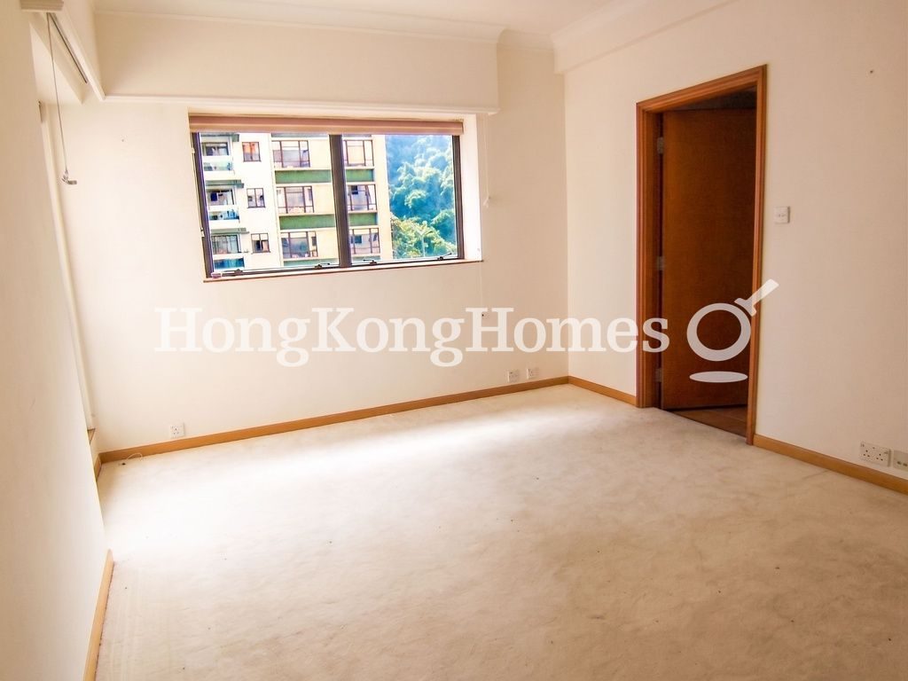 Second Ensuite Bedroom — May Tower 2, Mid-levels Central