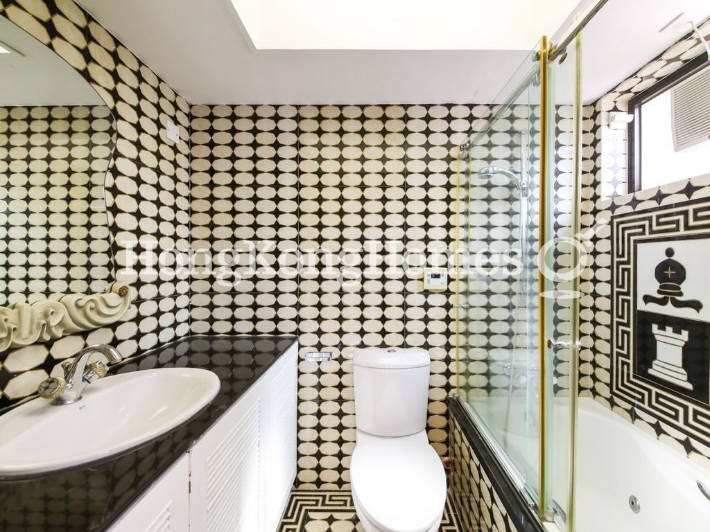Second Ensuite Bathroom — 淺水灣花園，淺水灣