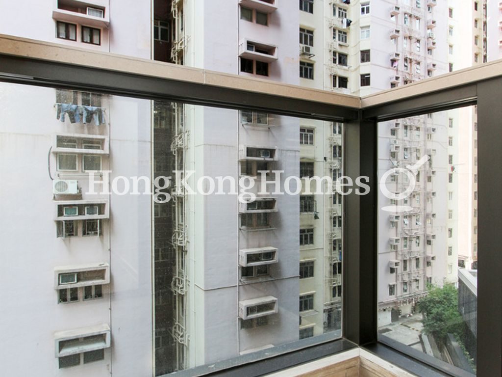 Balcony off Living and Dining room — 柏蔚山 - 第03座，北角