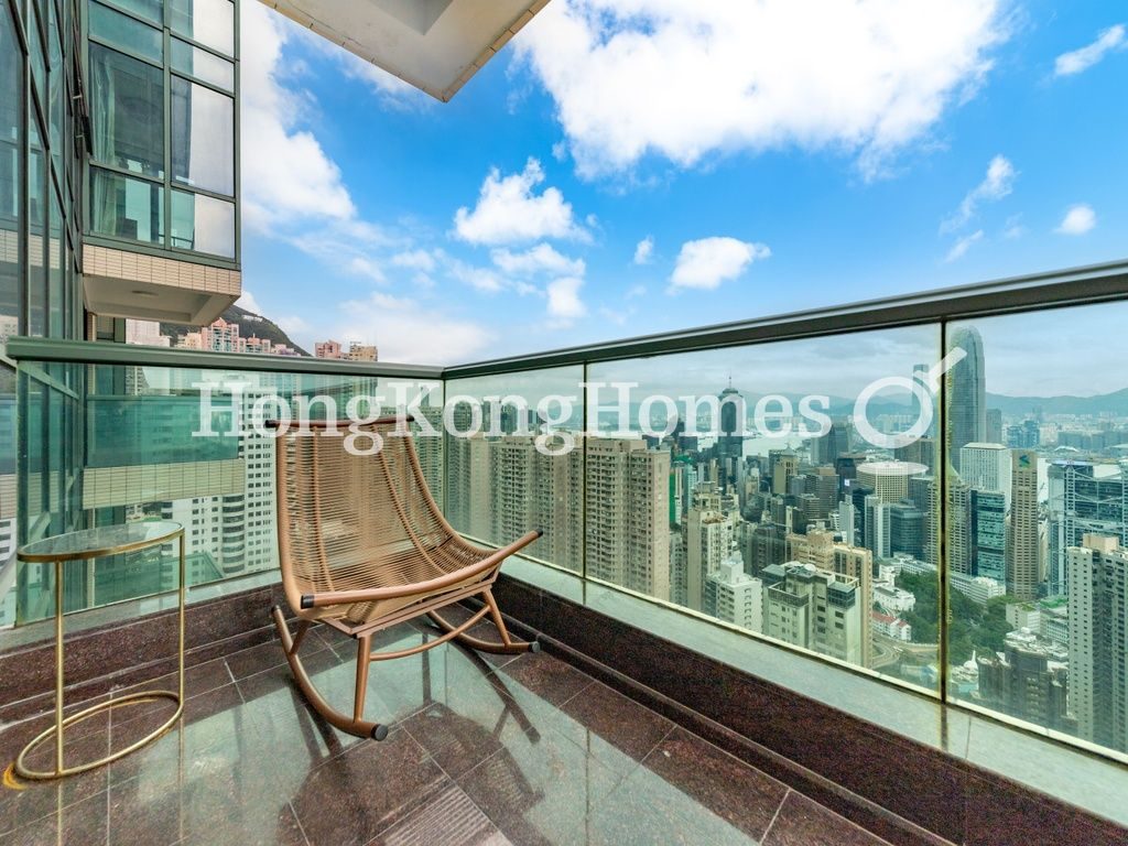 Balcony off Living and Dining Room — 梅道1號，中半山