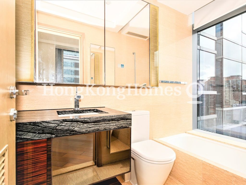Second Ensuite Bathroom — 天璽 I，尖沙咀