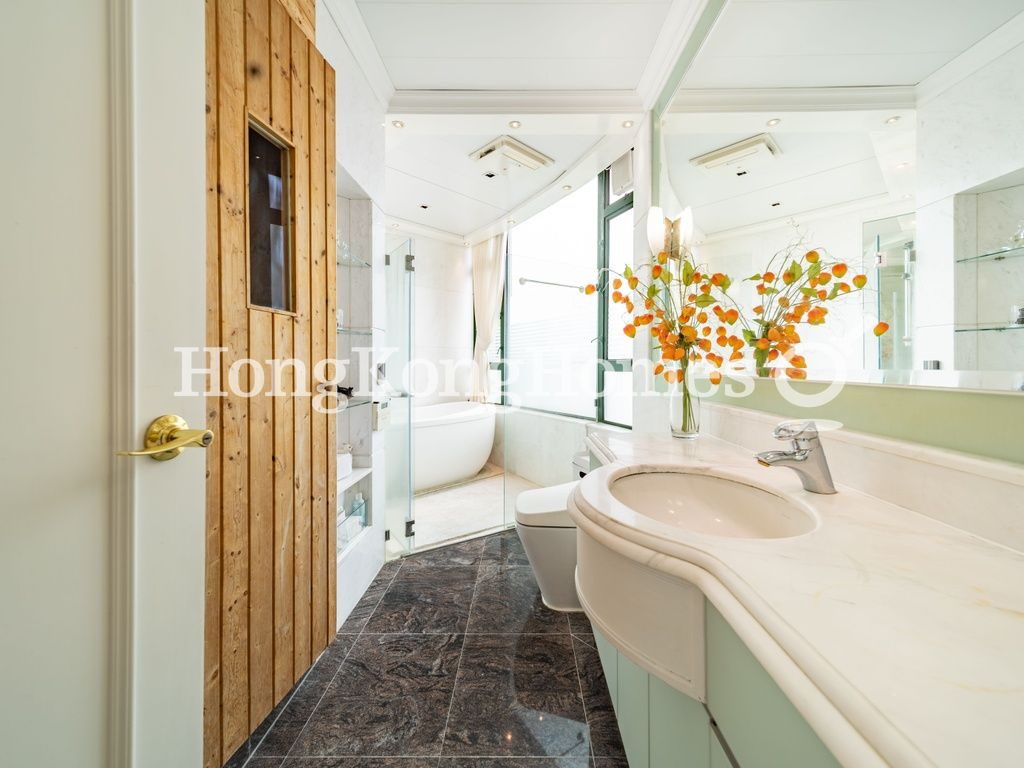 Master Bathroom — 雅利德樺臺，何文田窩打老道