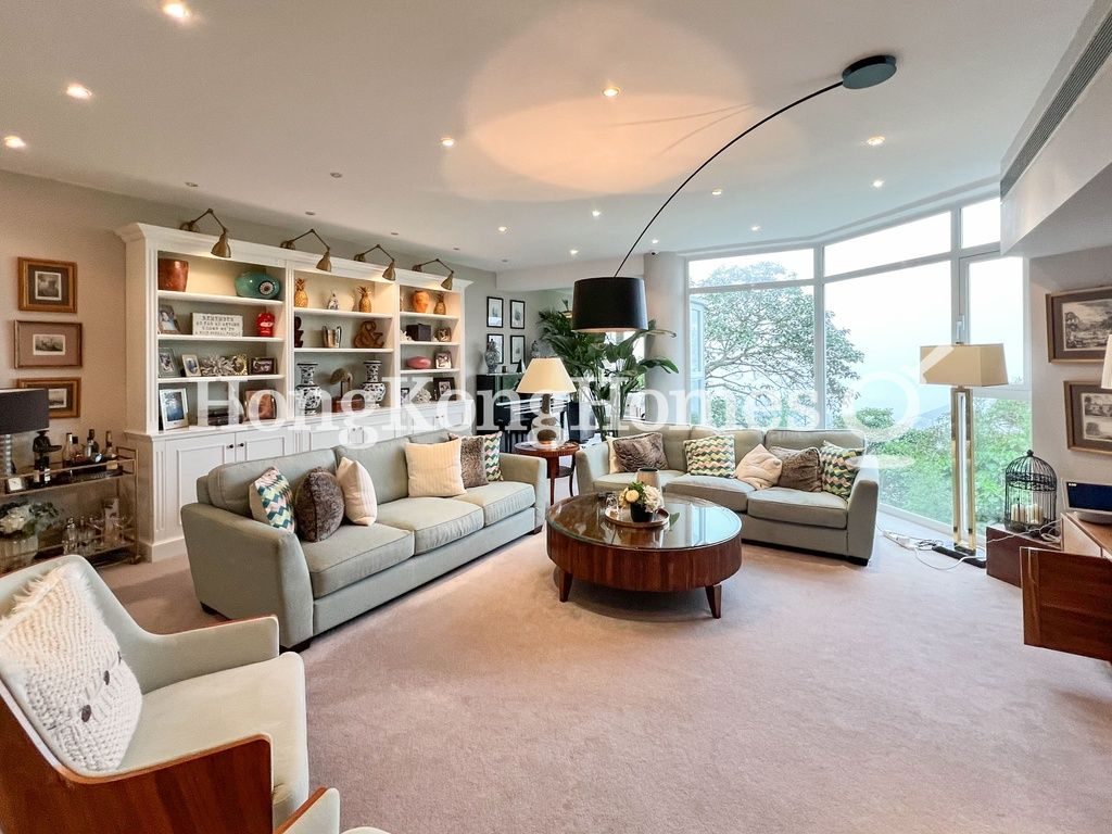 客廳 — 加列山道29-33號，山頂
