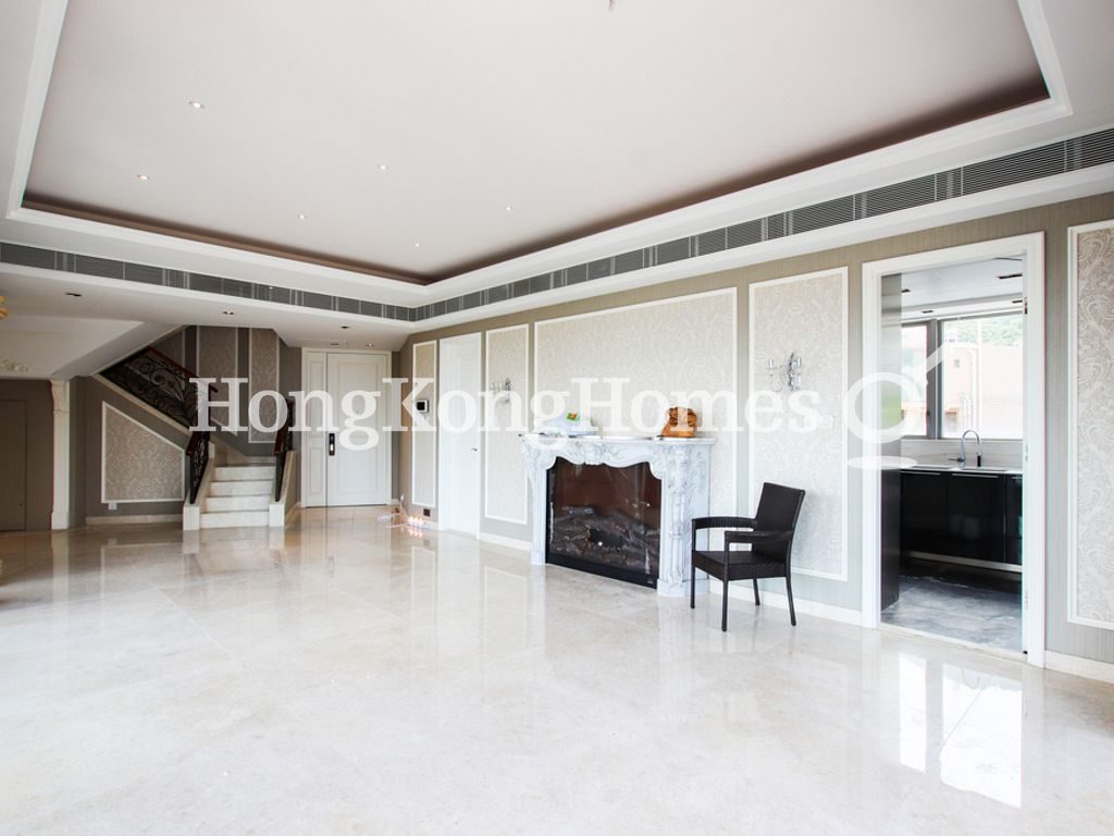 Living and Dining Room — The Summa - Tower 1, Mid-levels West