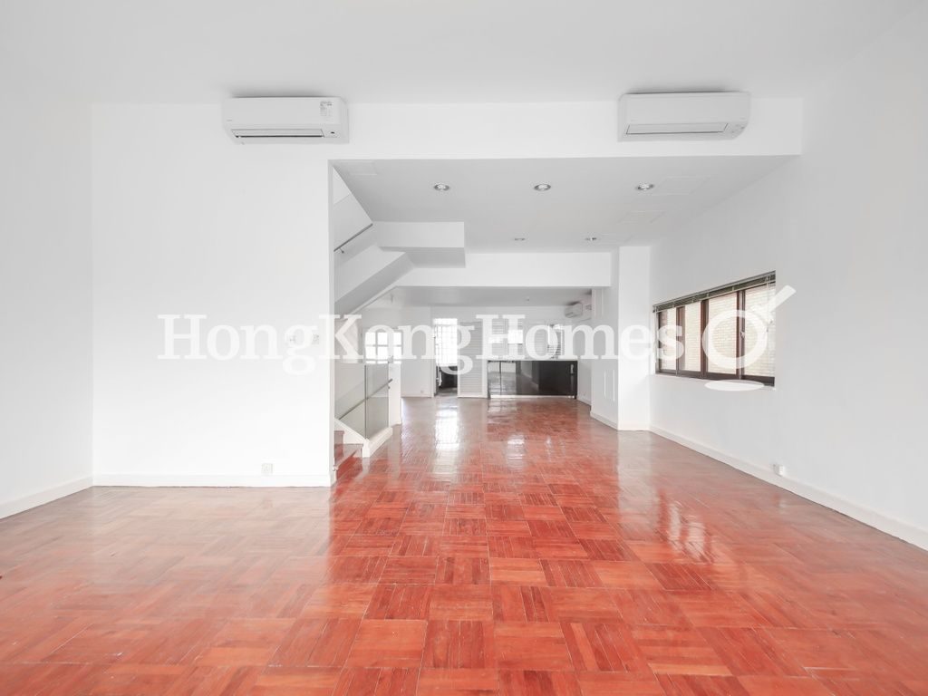Living and Dining Room — Orient Crest, The Peak